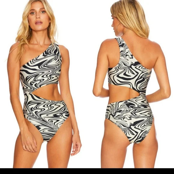 Beach Riot One Piece Swimsuit - Picture 5 of 10
